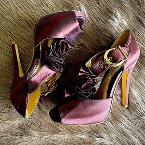 LILIANA Maroon SATIN SHOES size 8